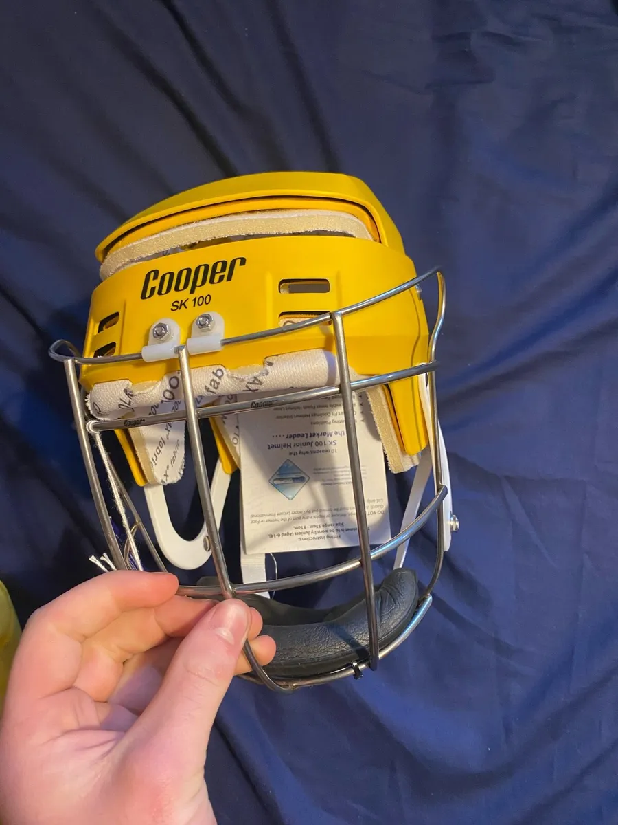 Cooper hurling helmet - Image 1