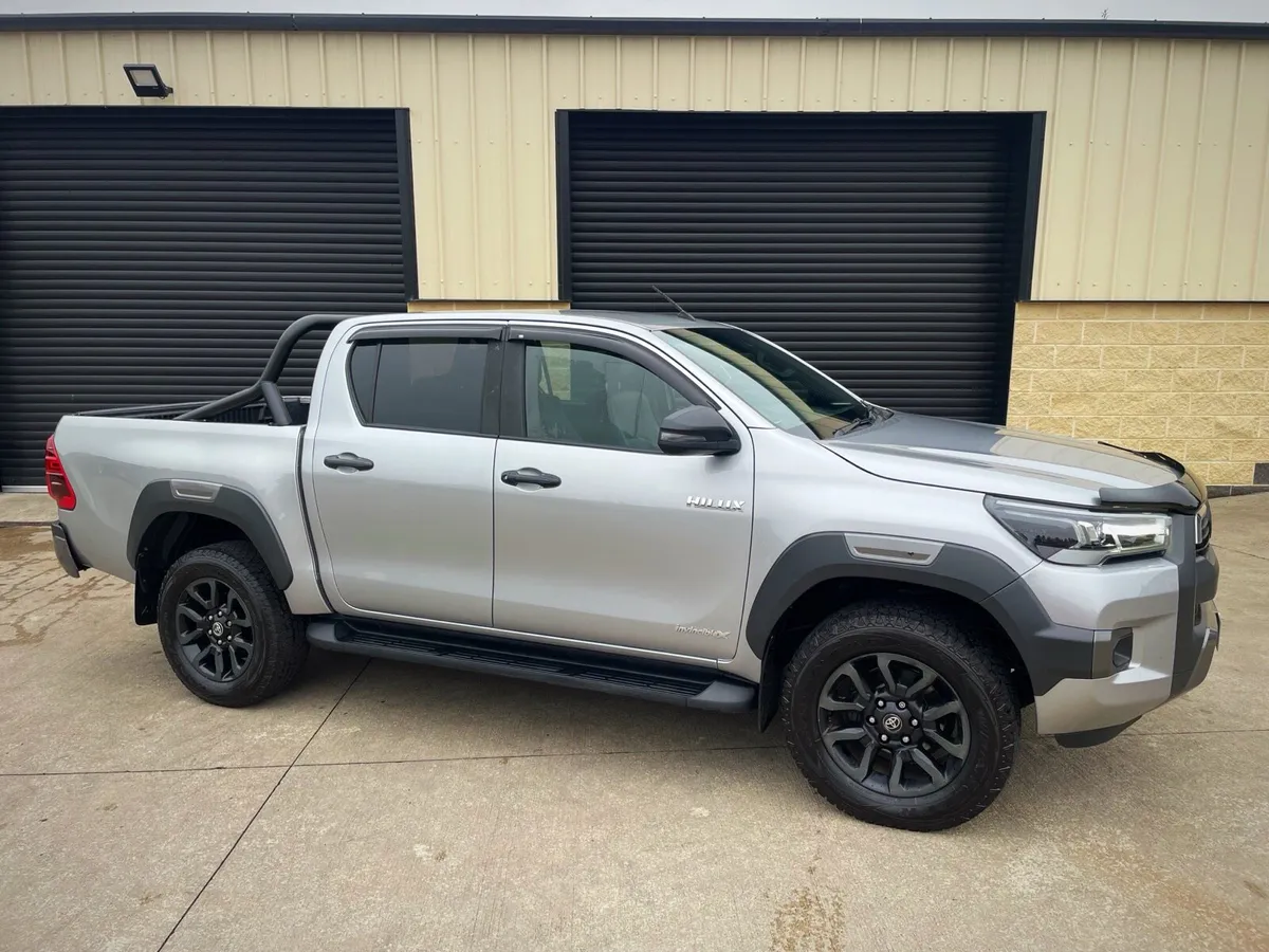 2021 TOYOTA HILUX 2.8 D4D INVINCIBLE X AUTO - Image 2