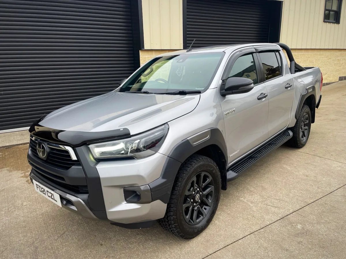 2021 TOYOTA HILUX 2.8 D4D INVINCIBLE X AUTO - Image 4