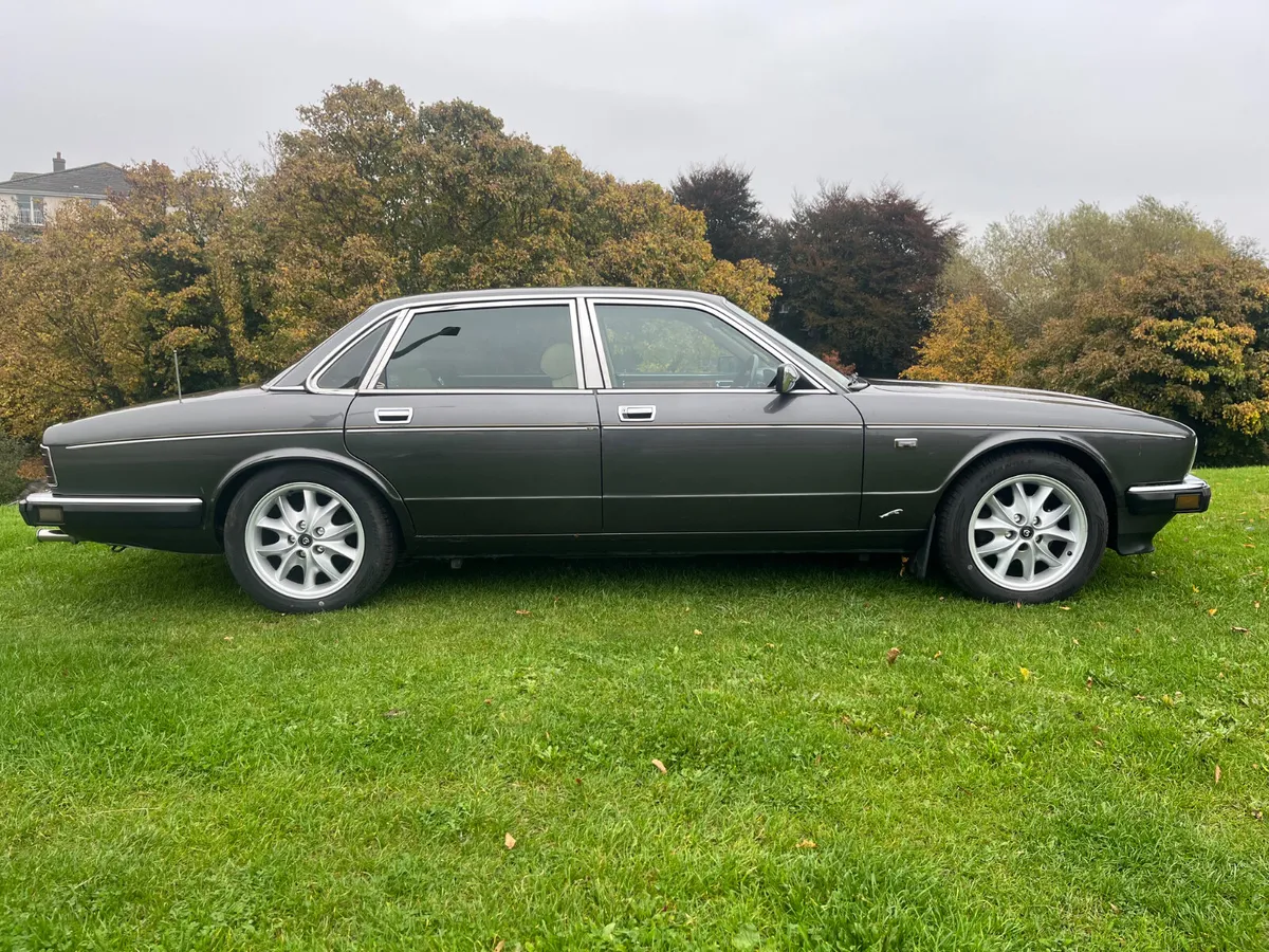 1989 Daimler Sovereign 3.6 FOR ONLINE AUCTION - Image 4