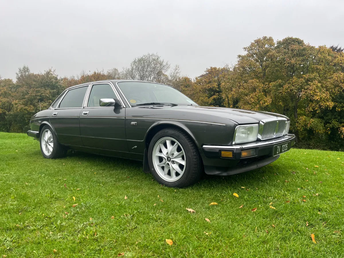 1989 Daimler Sovereign 3.6 FOR ONLINE AUCTION - Image 1