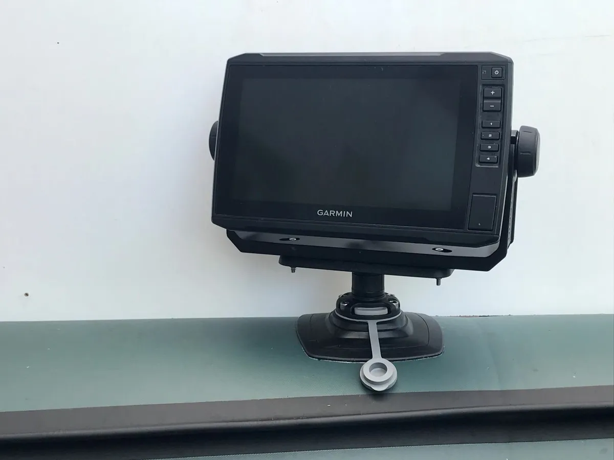 Fishfinder mount for PVC or hard surface 7''-9'' - Image 1