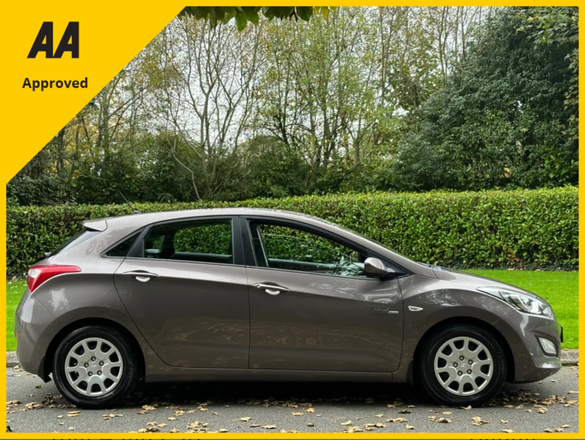 Hyundai i30 1.4 CLASSIC 5DR 2014 *NEW NCT 11/26* - Image 4