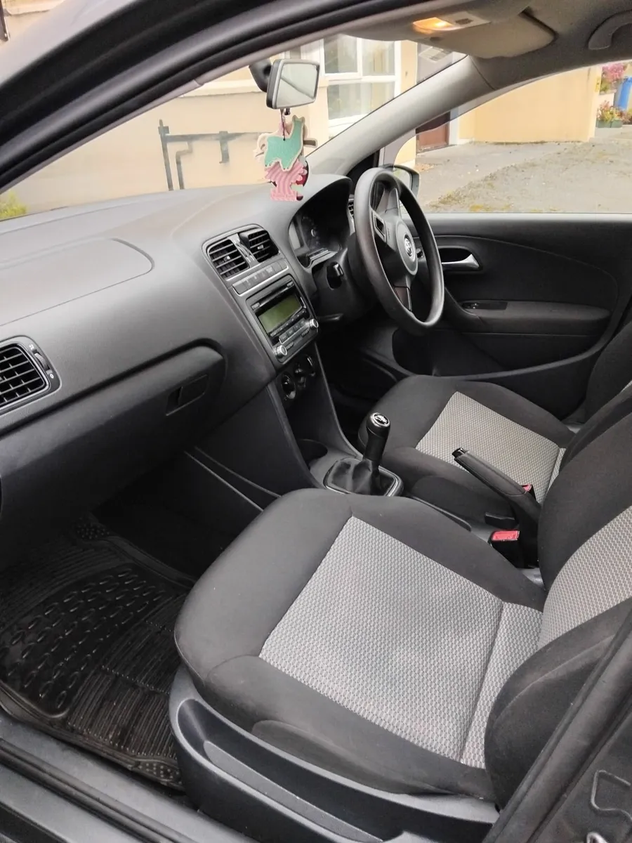 Volkswagen Polo 2011 - Image 4