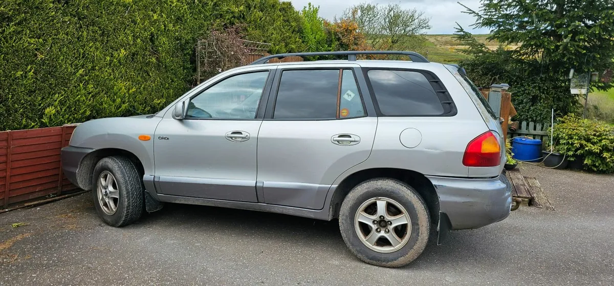 Hyundai Santa Fe 2005 - Image 3