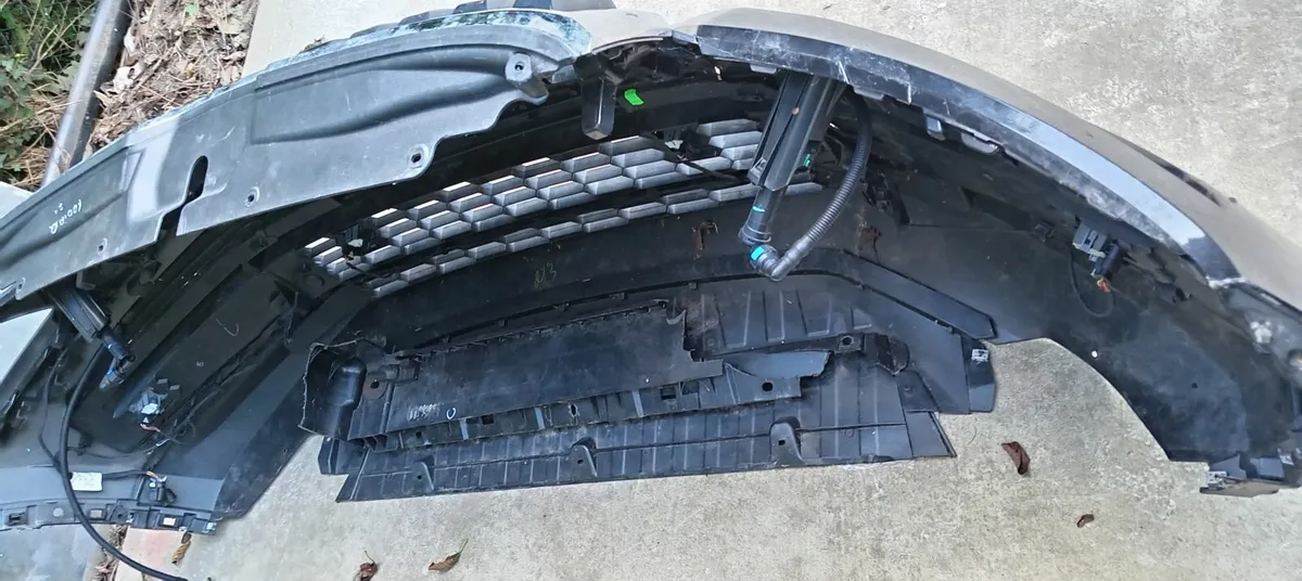 Skoda Kodiaq front bumper 2021 - Image 3