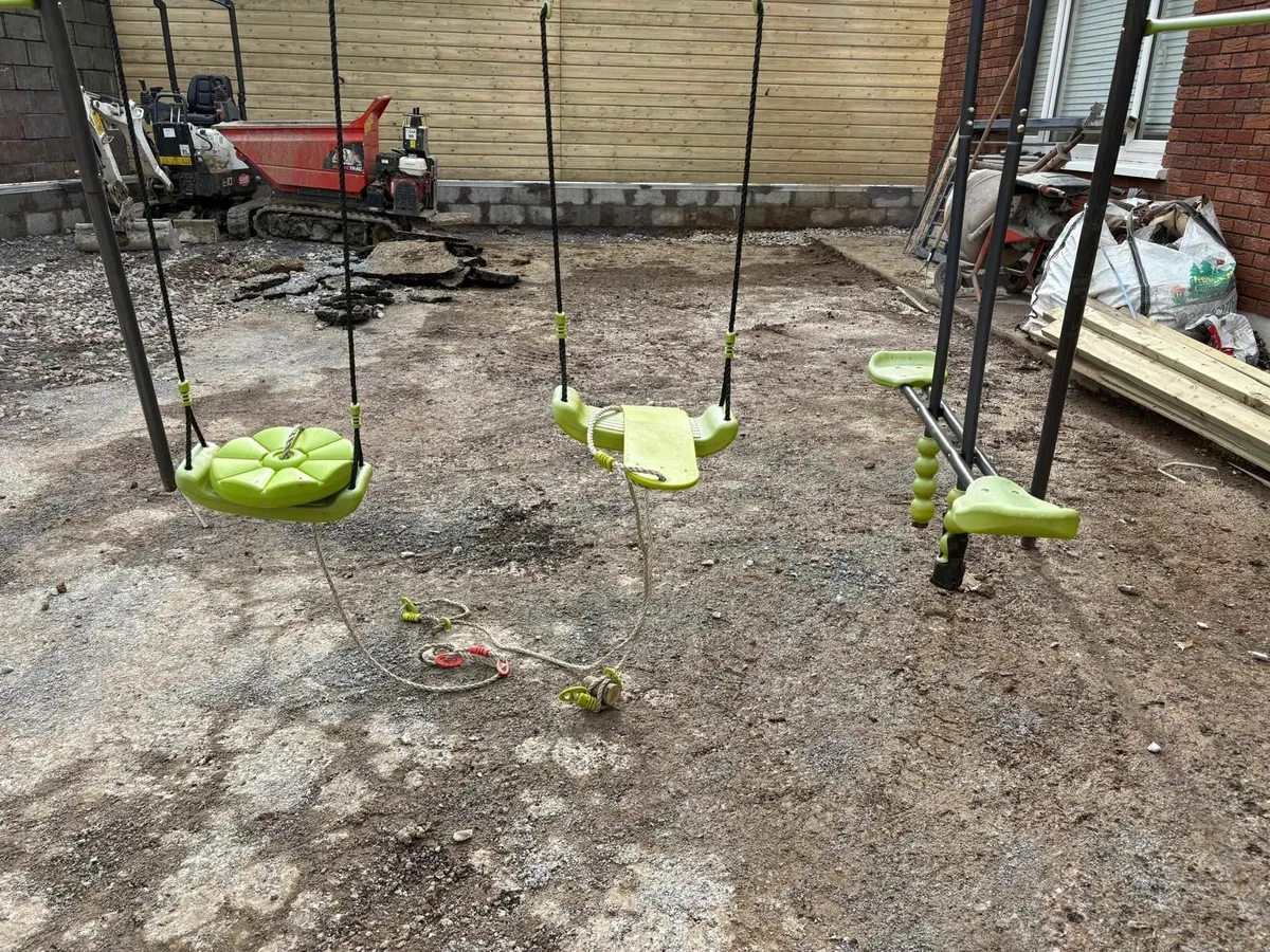 Kids Swing - Image 1
