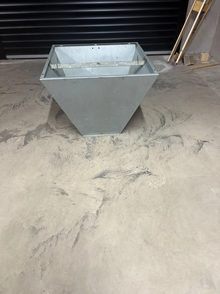 Poultry equipment - Image 2
