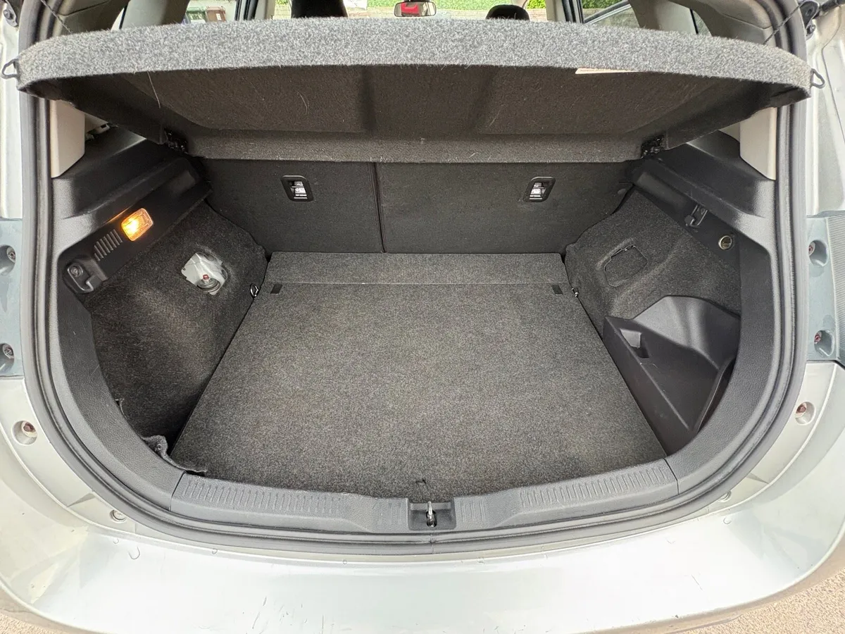 Toyota Auris - Image 3