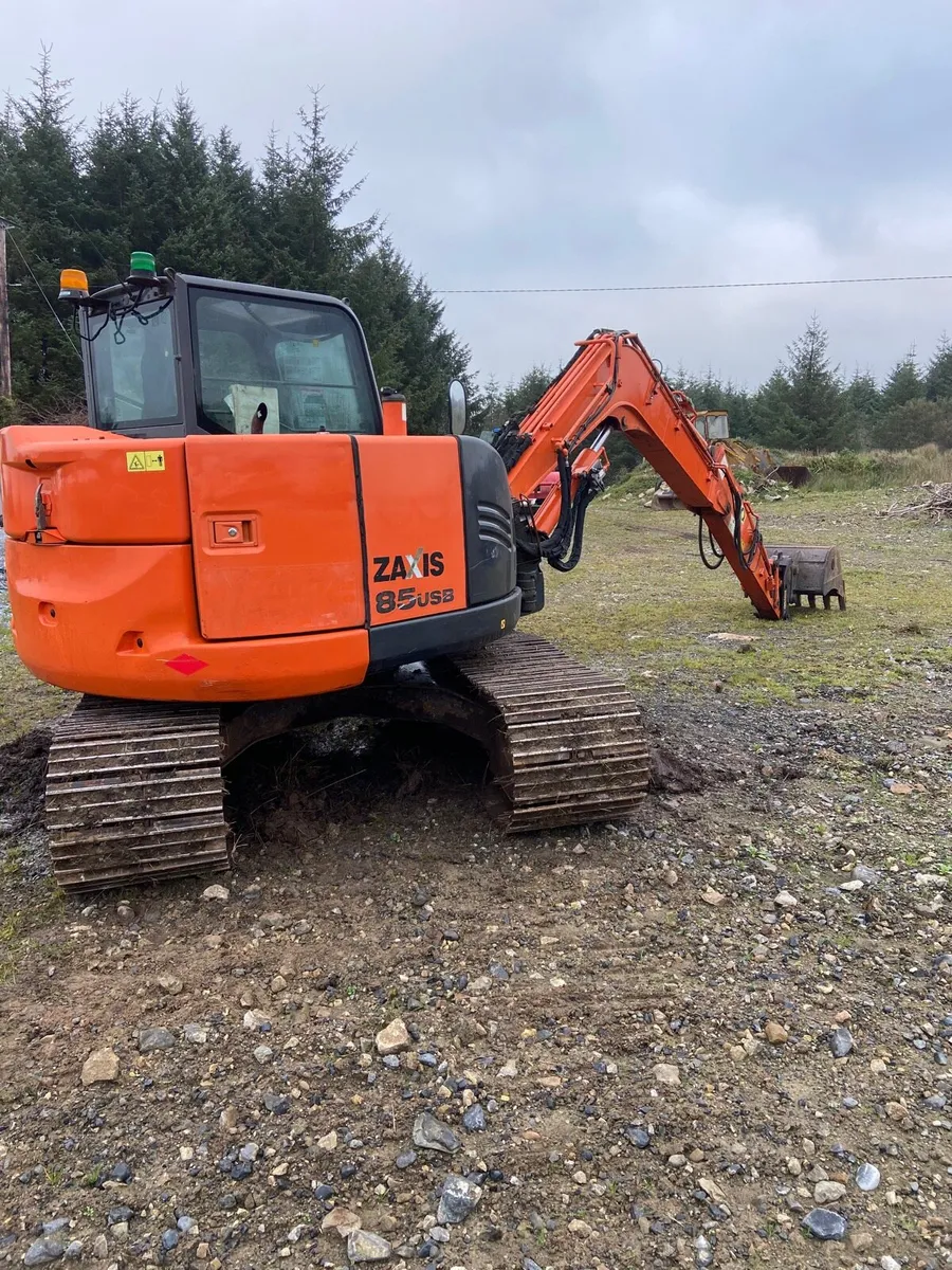 Hitachi 85-5 No VAT - Image 1