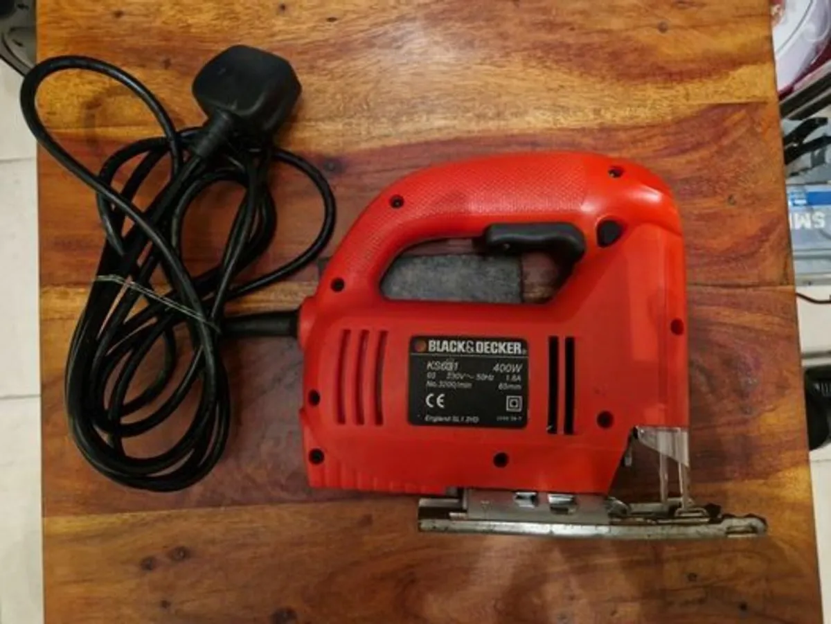 Black & Decker KS631 400W Jigsaw Saw - Image 1