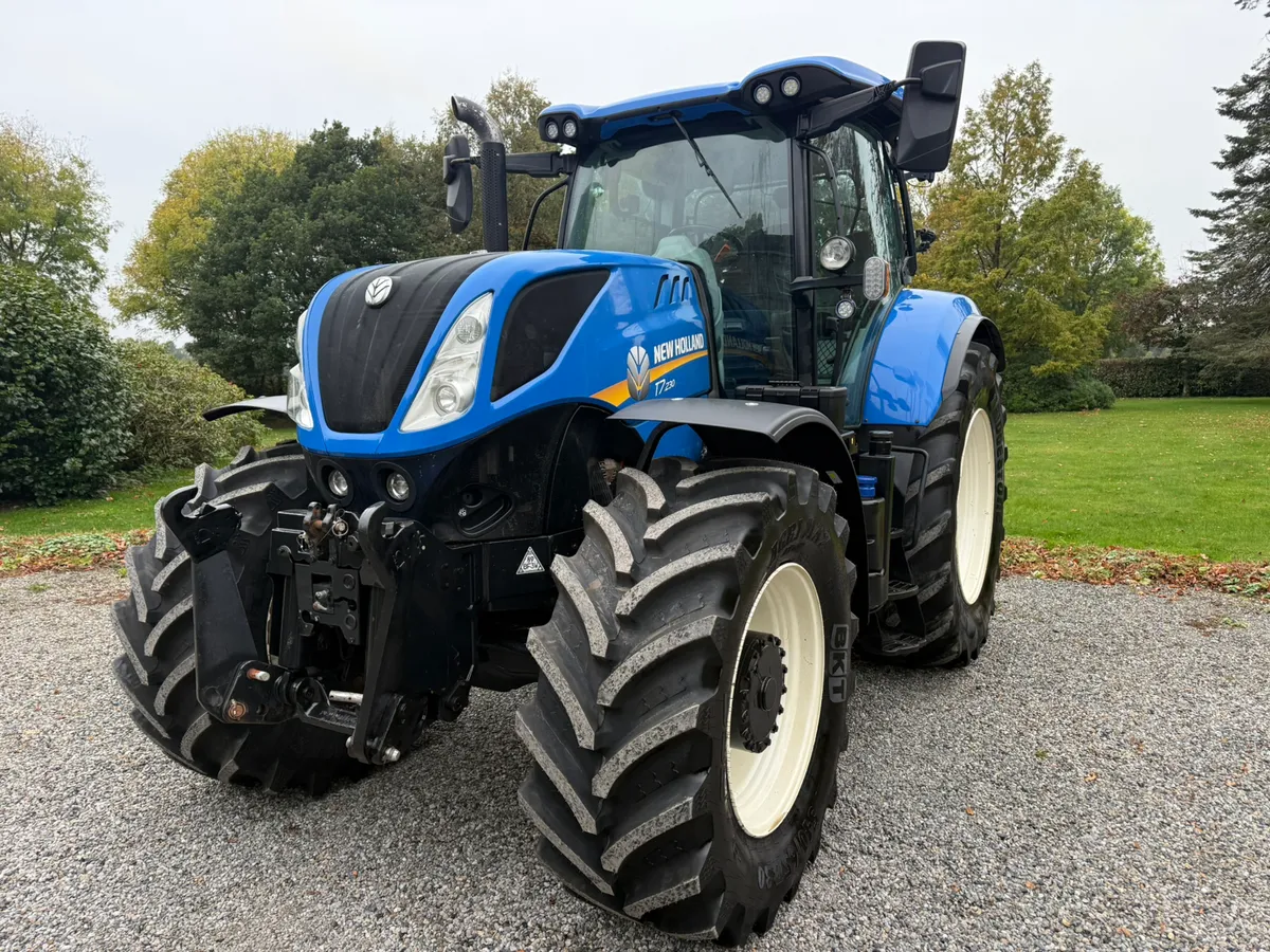 2022 New Holland T7.230 50k *ONLY €77950* - Image 4