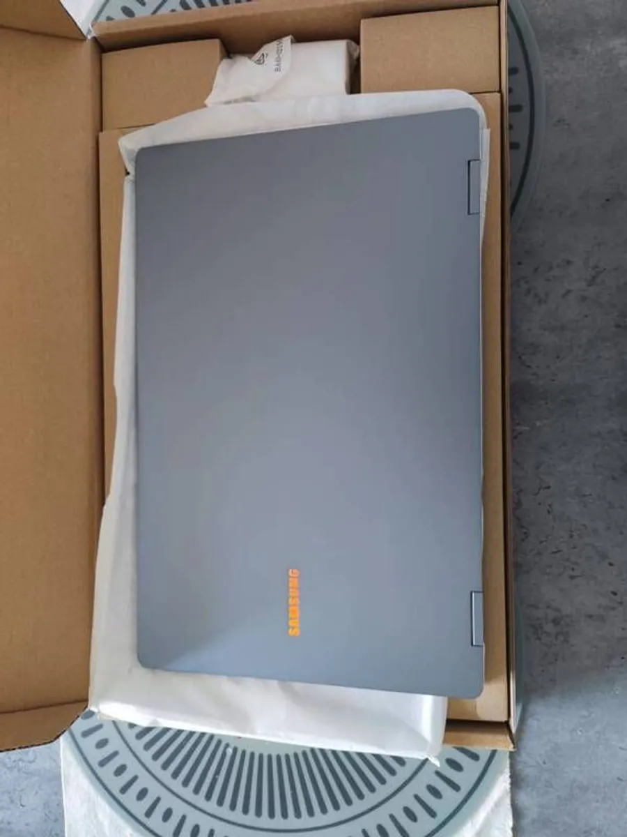 Sale / Swap Samsung Galaxy Book 4 360 brand new with sleeve and 1 year anti-virus protection - Image 3