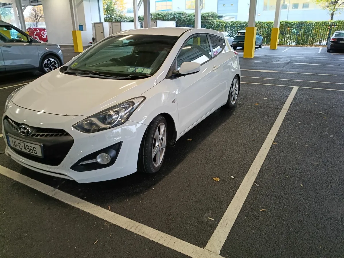 Hyundai i30 2014 - Image 2