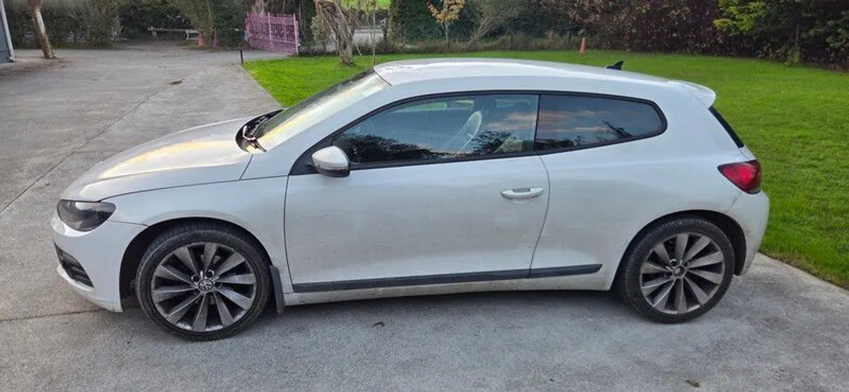 2014 Volkswagen Scirocco - Image 3