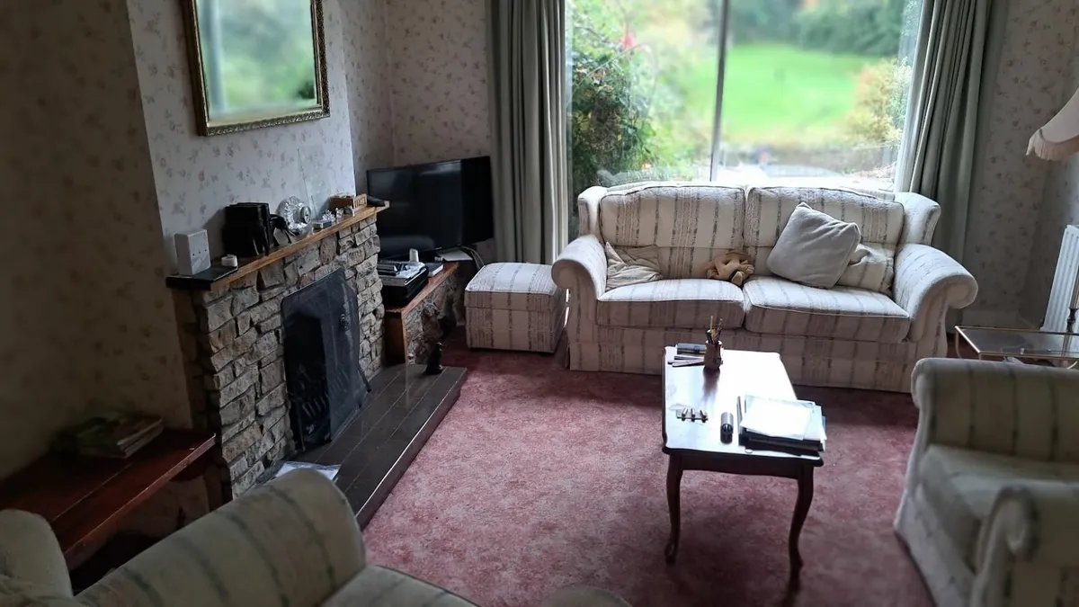 Sofa and 2 armchairs; FREE - Image 2