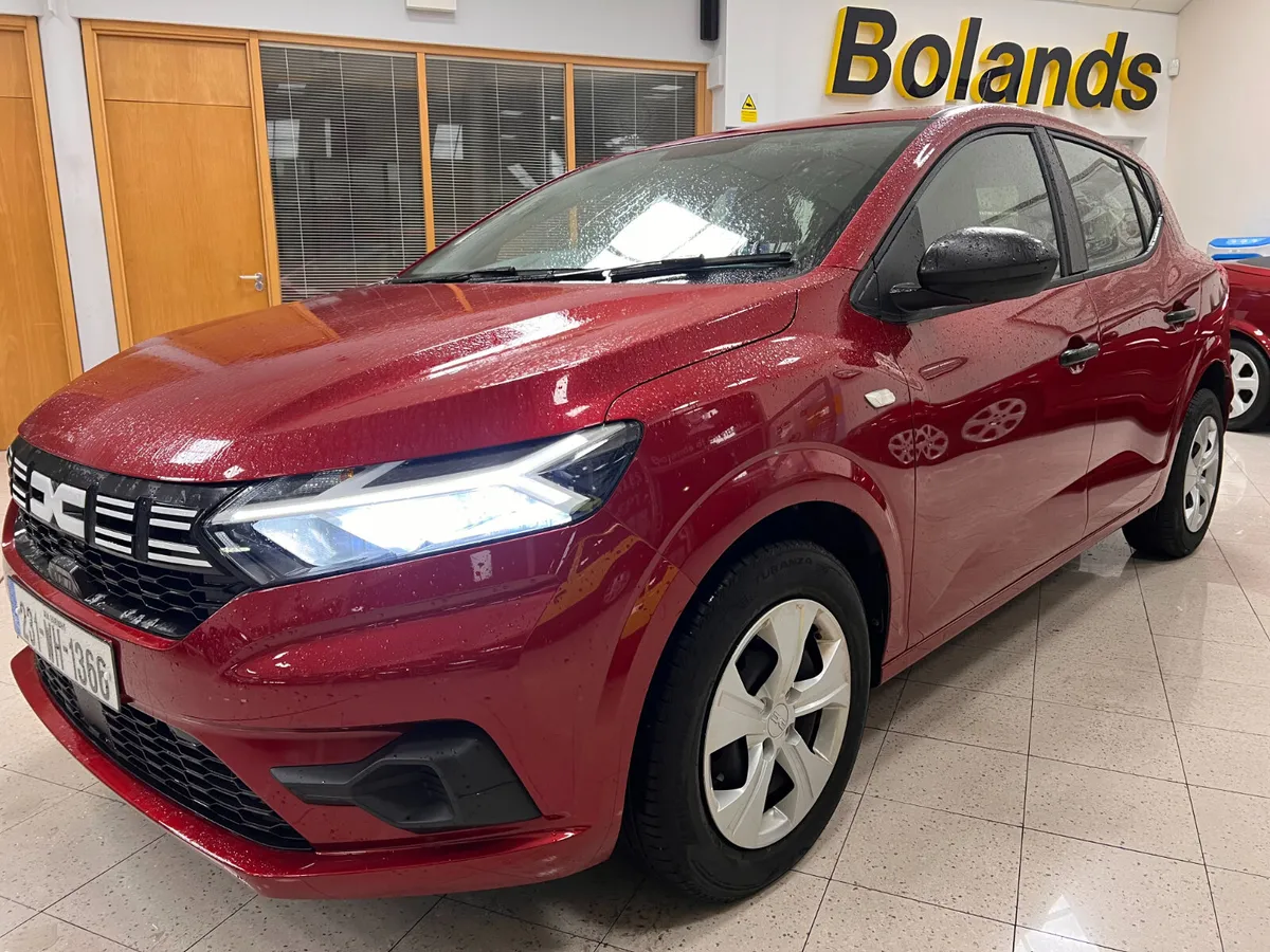 Unbeatable Value **ONLY 970 Kms Next To New** ESSE - Image 1