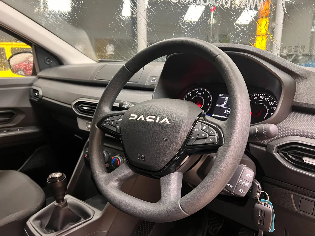Unbeatable Value **ONLY 970 Kms Next To New** ESSE - Image 4