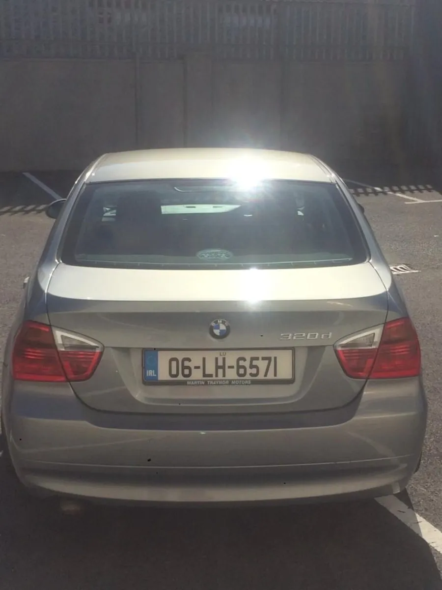 Car - Image 3