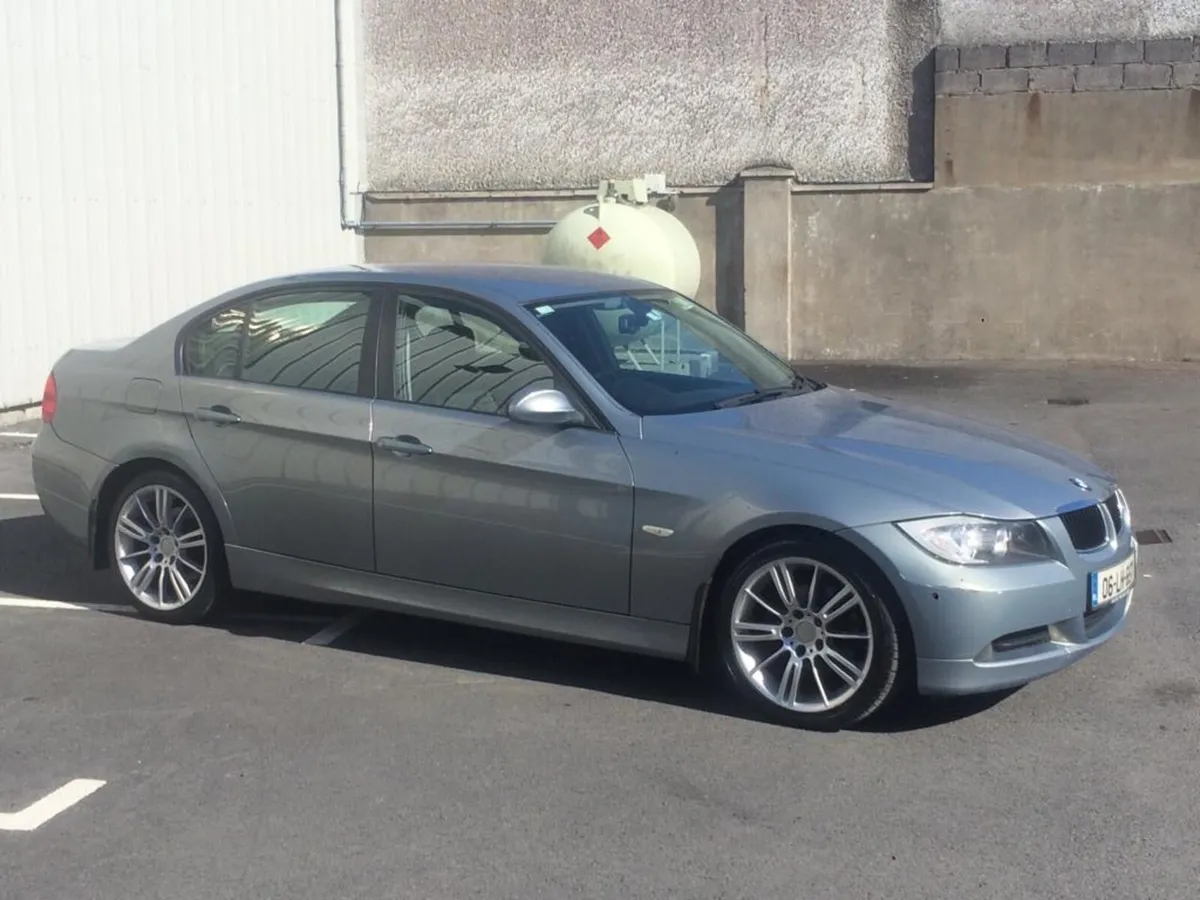 Car - Image 4
