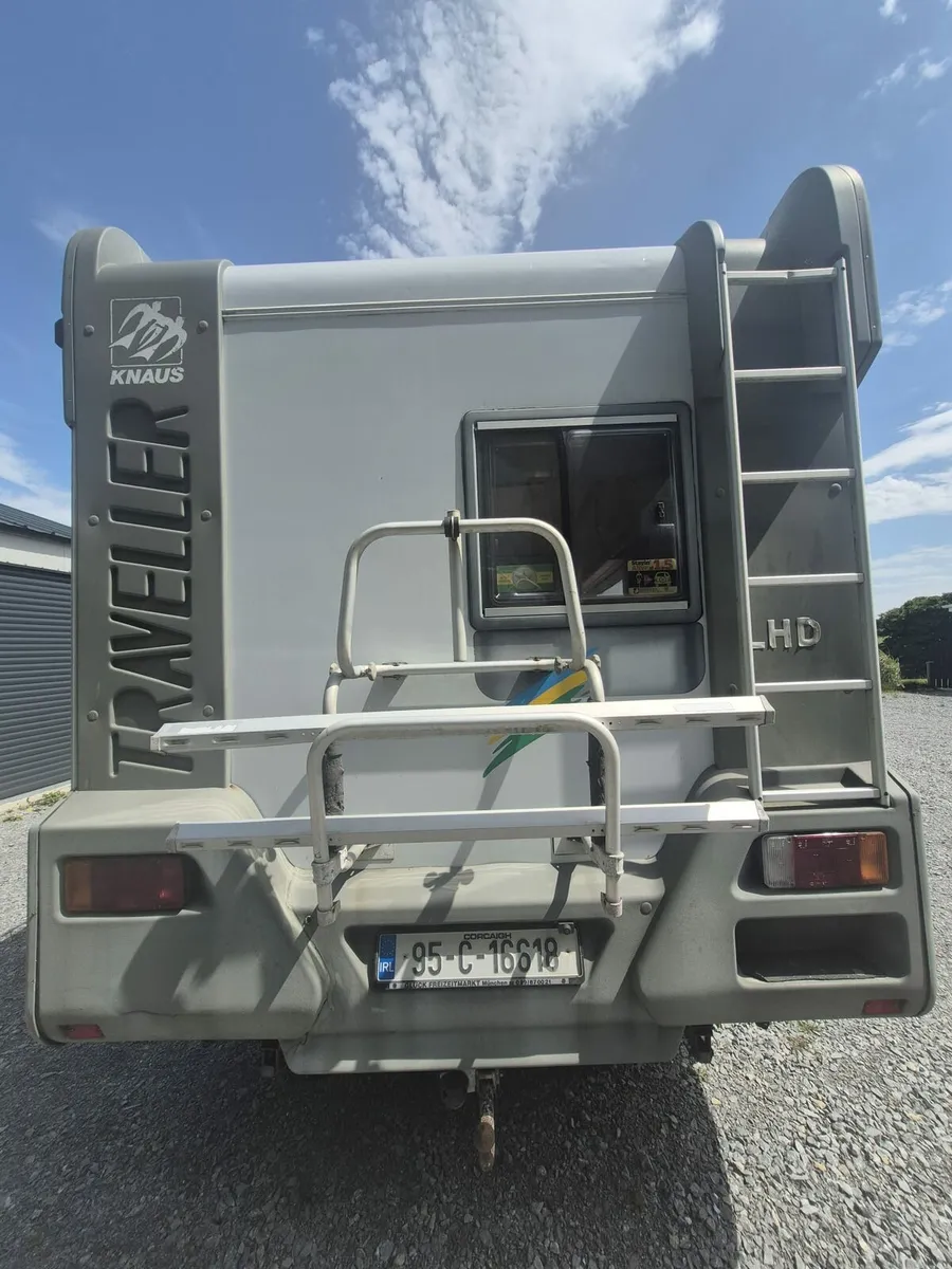 Motorhome - Image 4