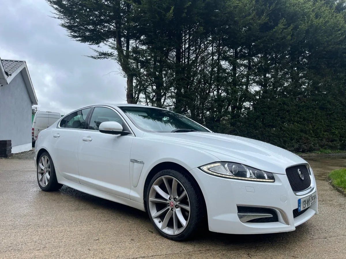 Jaguar XF - Image 1