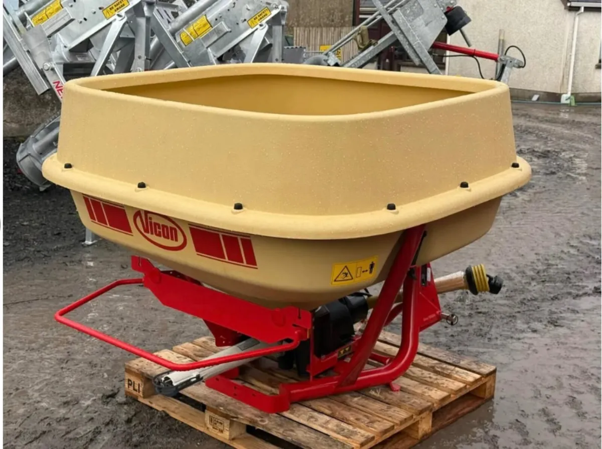 FERTILISER SPREADER VICON PS 1354 - Image 3