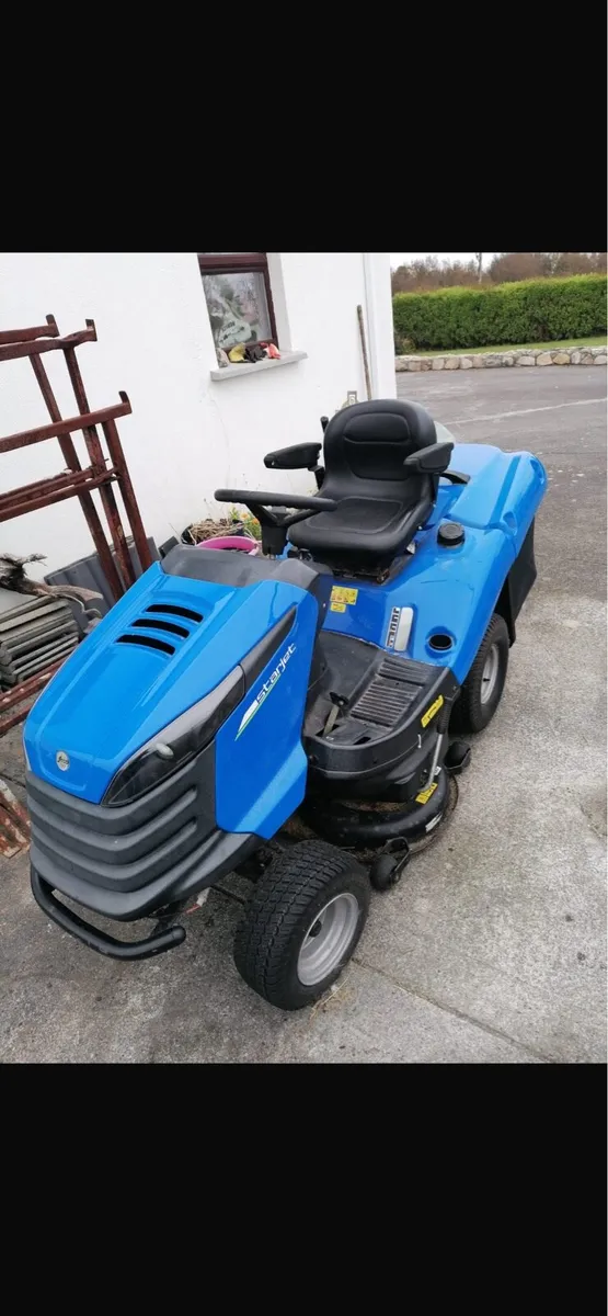 Starjet Ride on mower - Image 1