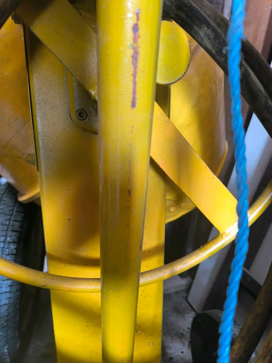 Widget cement mixer - Image 2