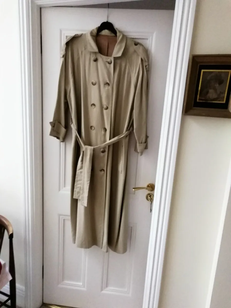 Ladies coats - Image 1
