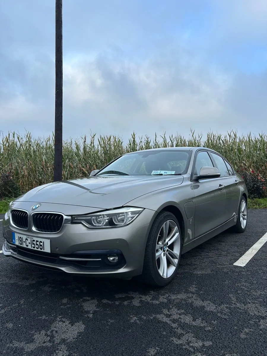 2018 BMW 330E Sport Performance Plug-in Hybrid - Image 4