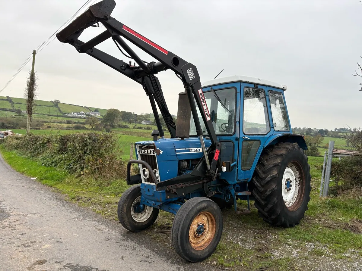 Ford 6600 2Wd Tractor, Quicke Front Loader - Image 1
