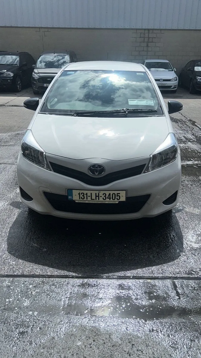 Toyota Yaris 1.0 2013 - Image 1