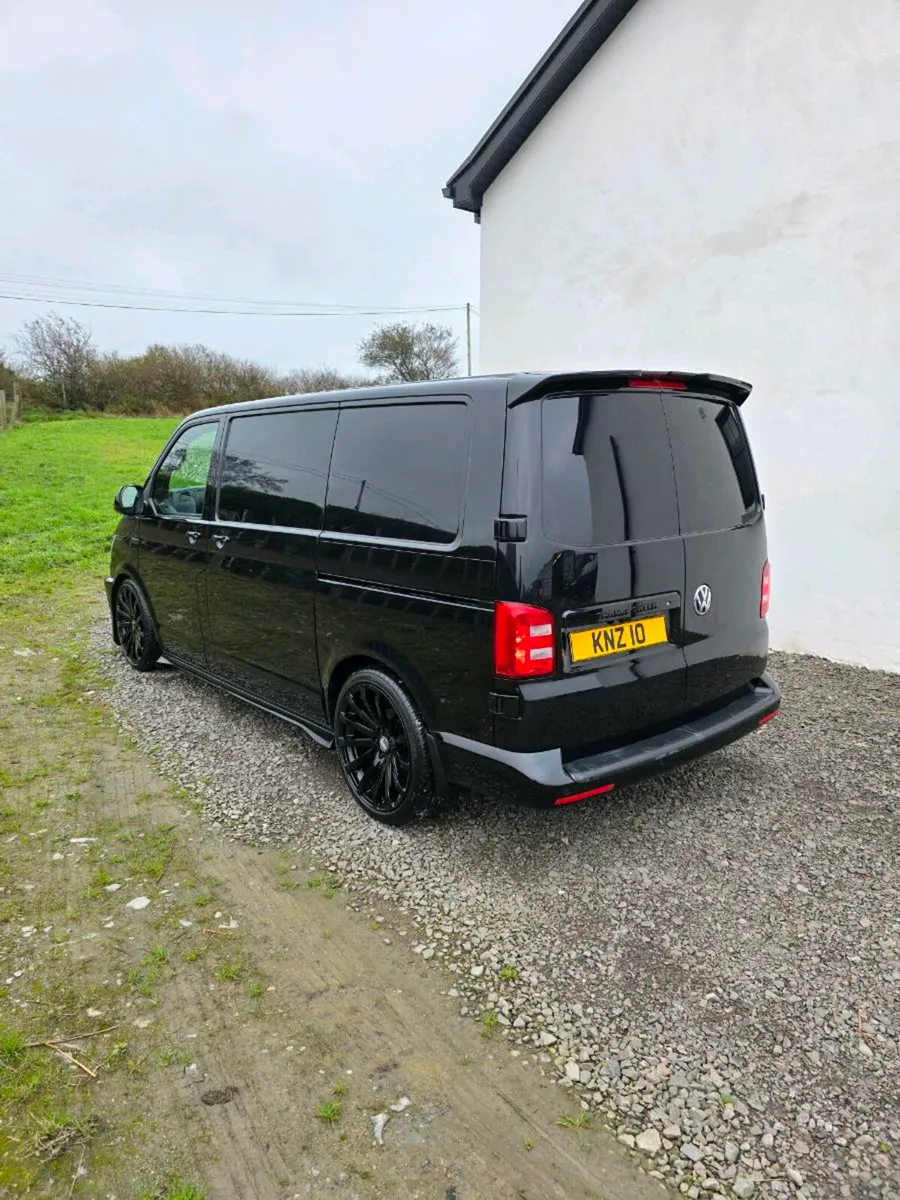 Volkswagen Transporter T6 Highline 2018 DSG ABT - Image 4