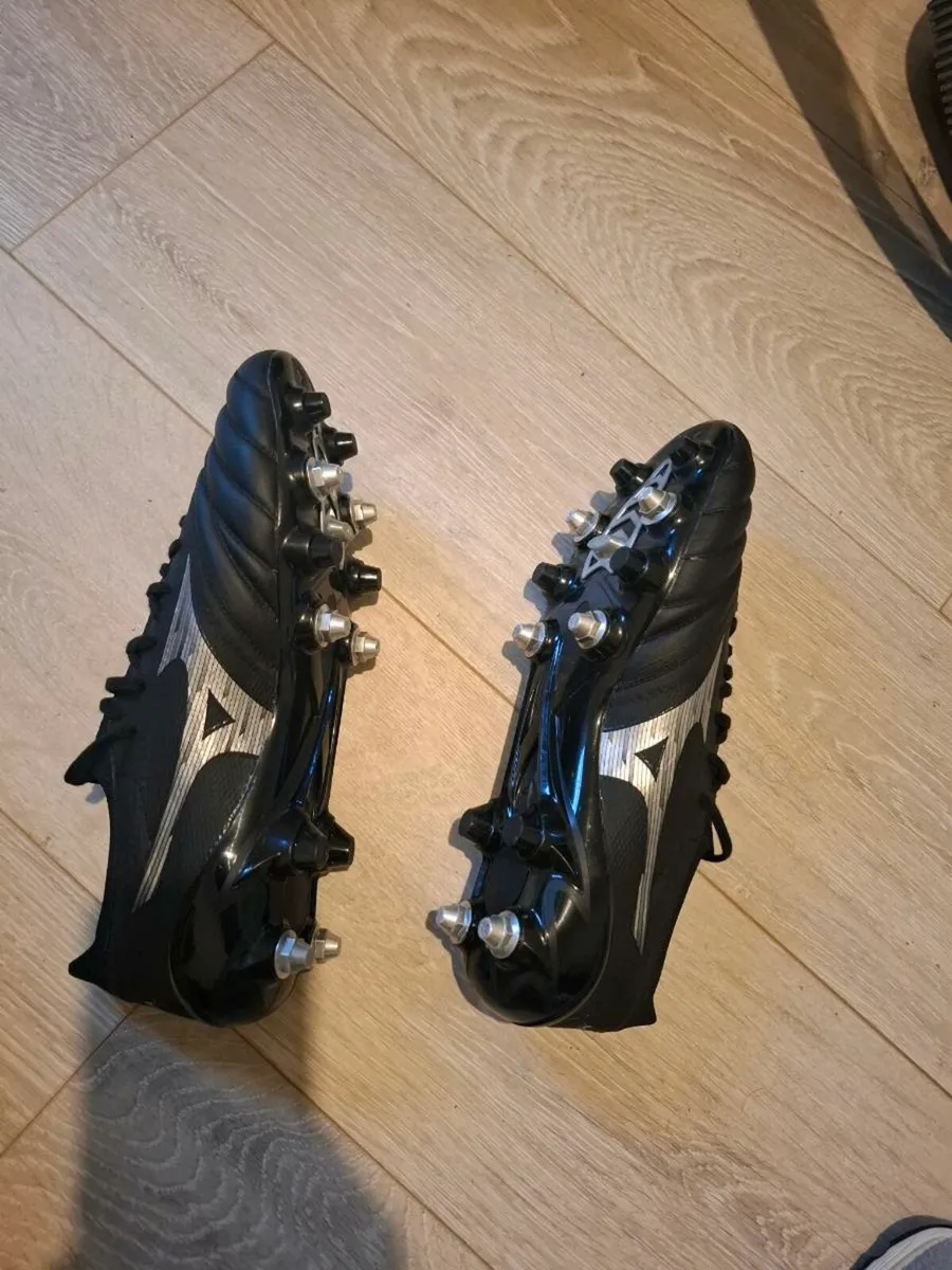 Mizuno Morelia Football Boots - Image 4