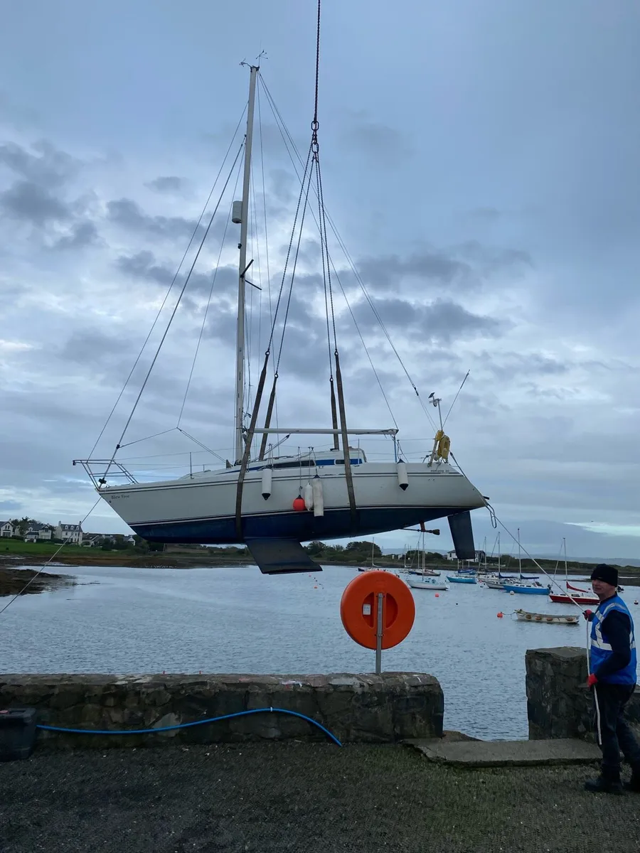 Free Storage Yacht Hunter horizon 30 sailboat boat - Image 2