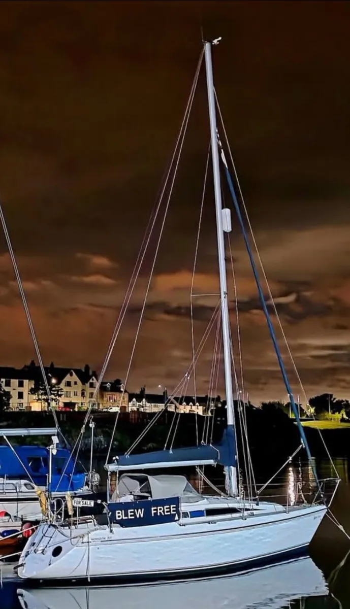 Free Storage Yacht Hunter horizon 30 sailboat boat - Image 3