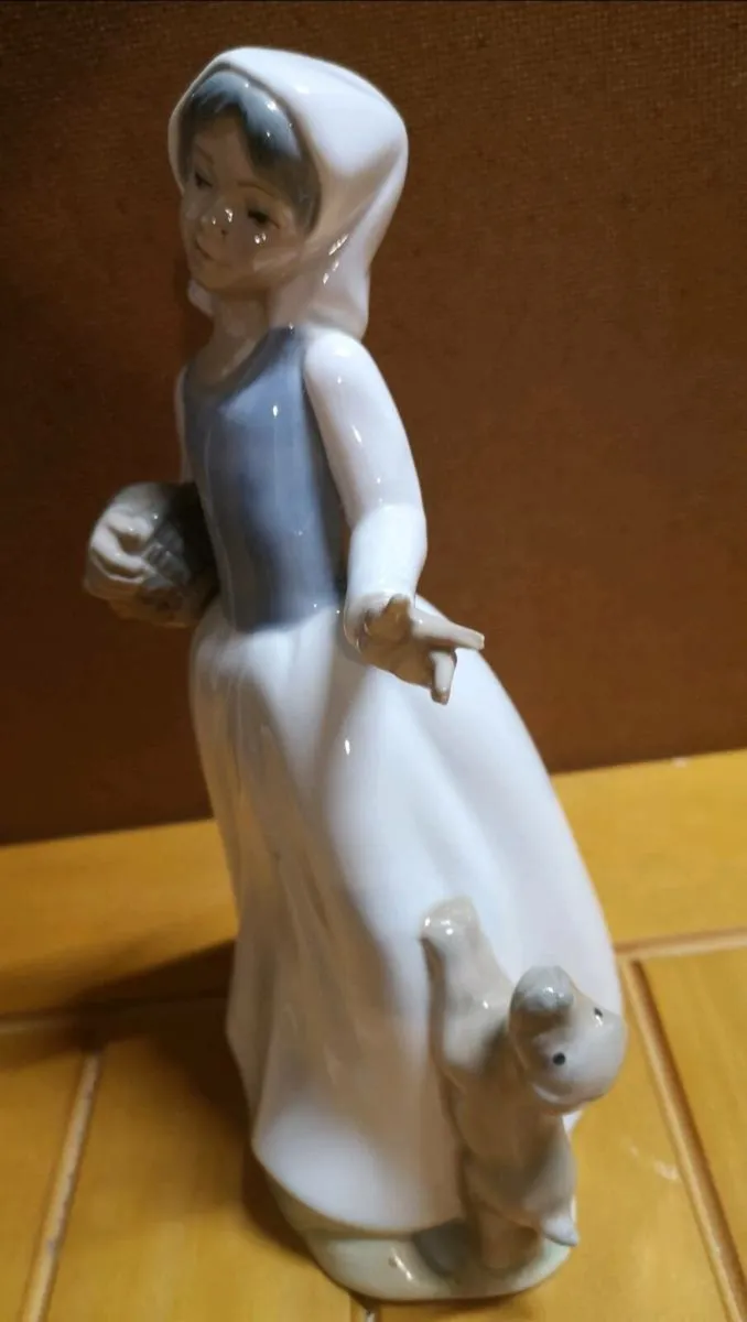 Figurine - Image 3
