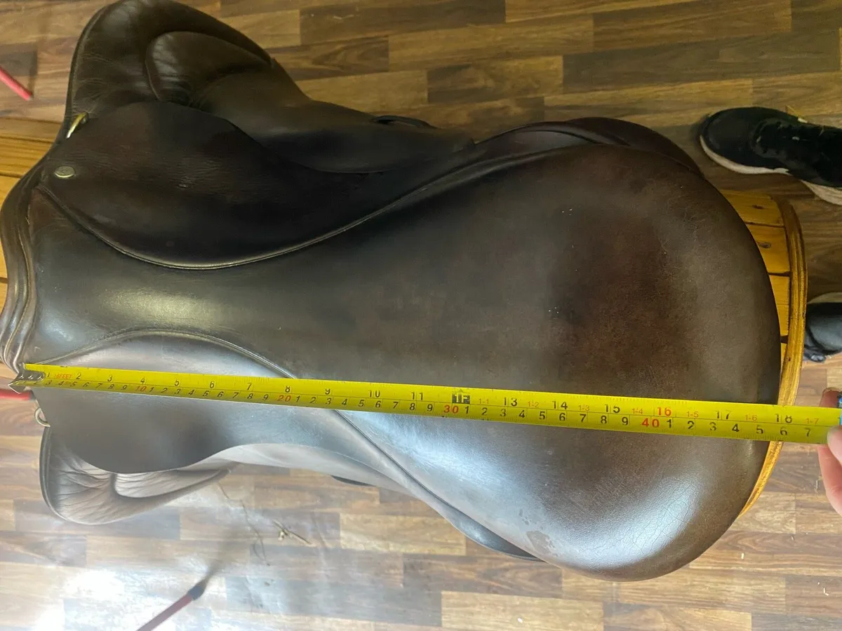18” meadow creek brown Leather saddle - Image 1