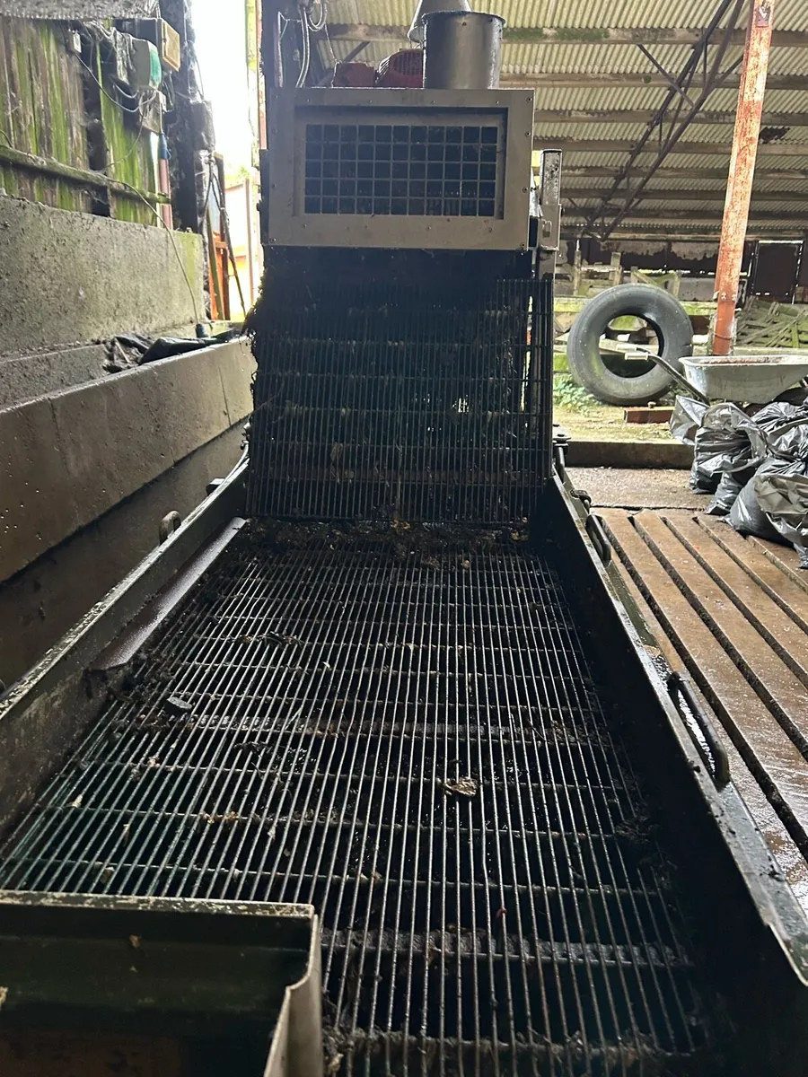 screen - Image 2