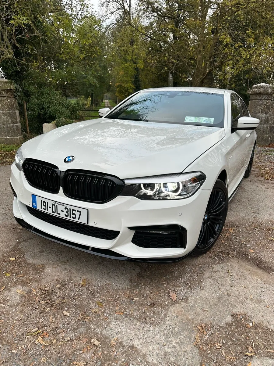 BMW 530e iPerformance M sport - Image 1