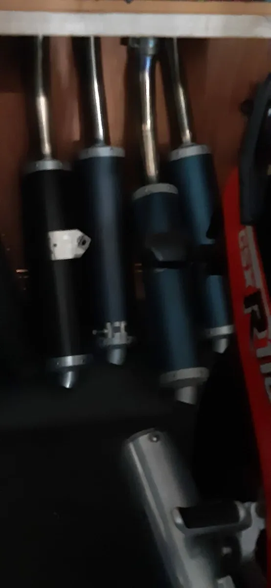 Yamaha R1 parts - Image 4