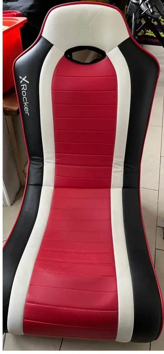 Gaming chair - Image 1