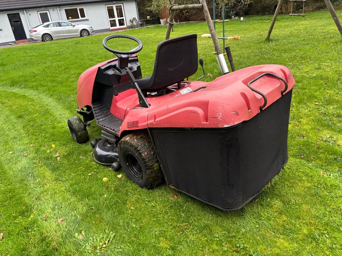 Ride on mower - Image 4