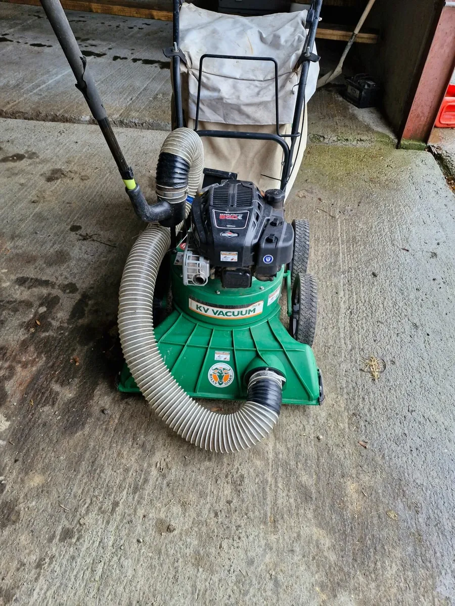 Billy Goat leaf vacuum - Image 1