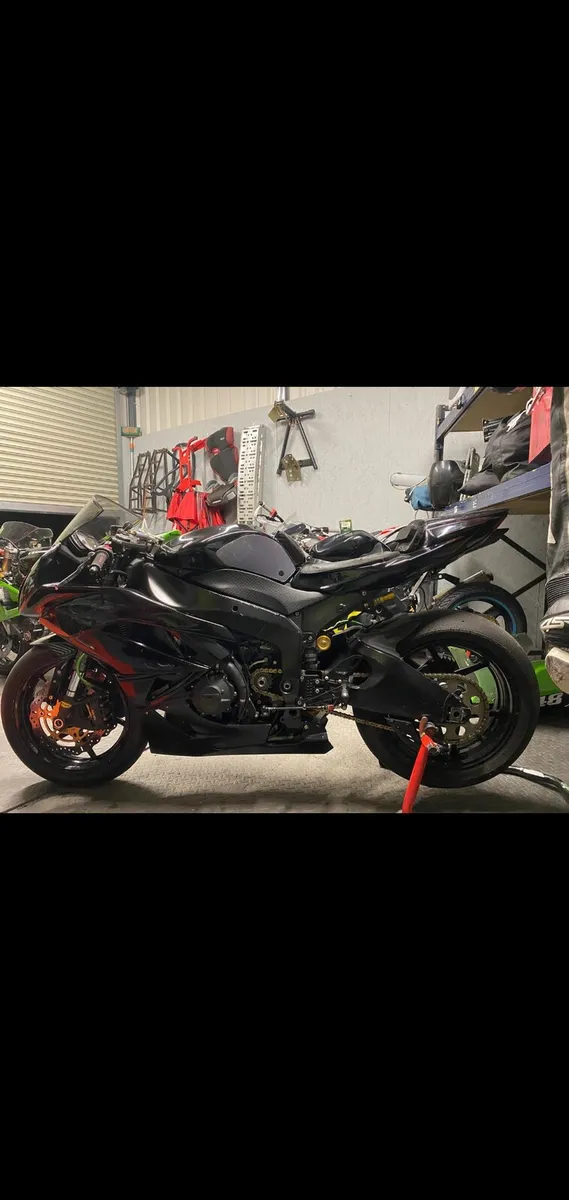 Zx6r - Image 1