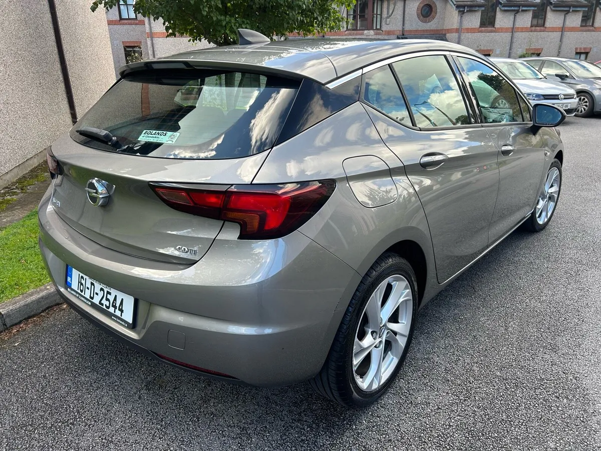 Opel Astra SRI 2016 - Image 4