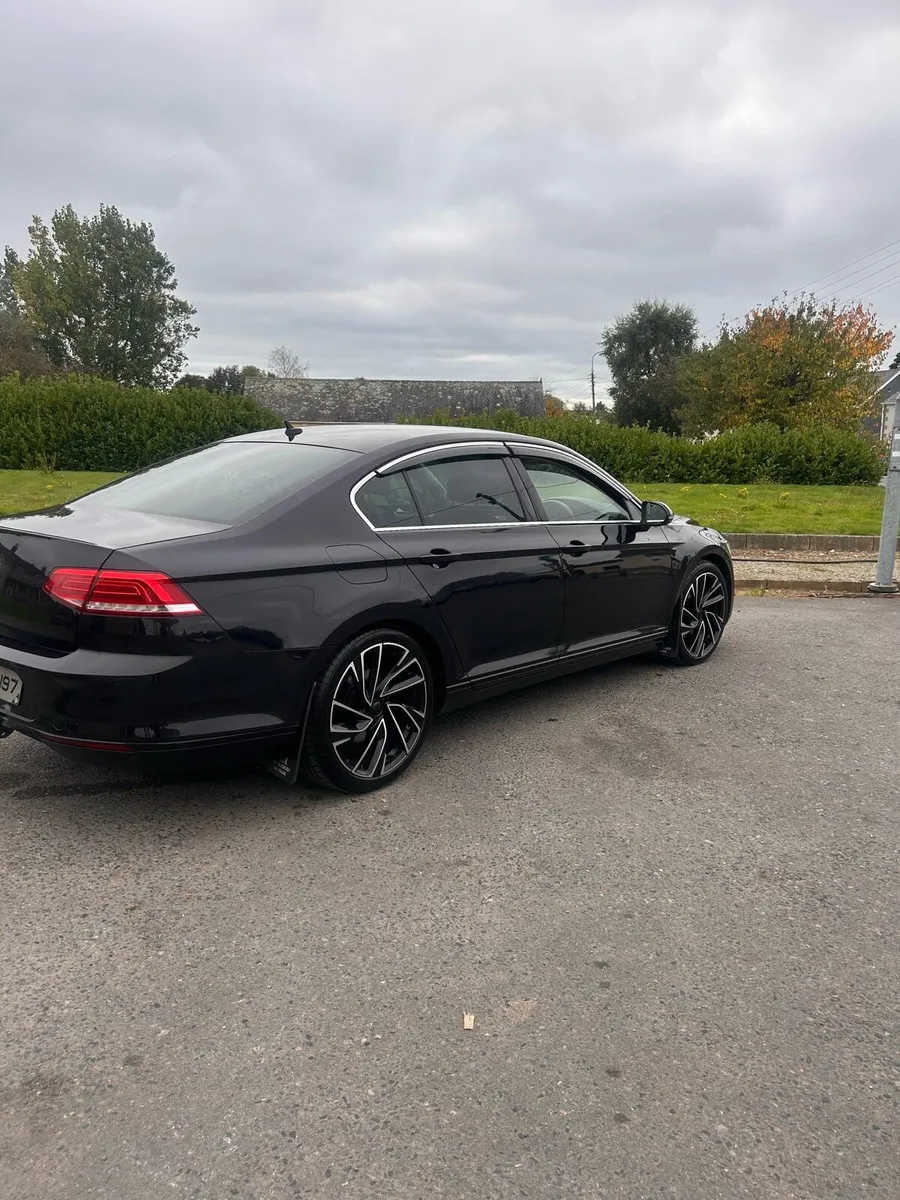 Volswagon Passat 2.0 tdi 2019 (may px) - Image 2