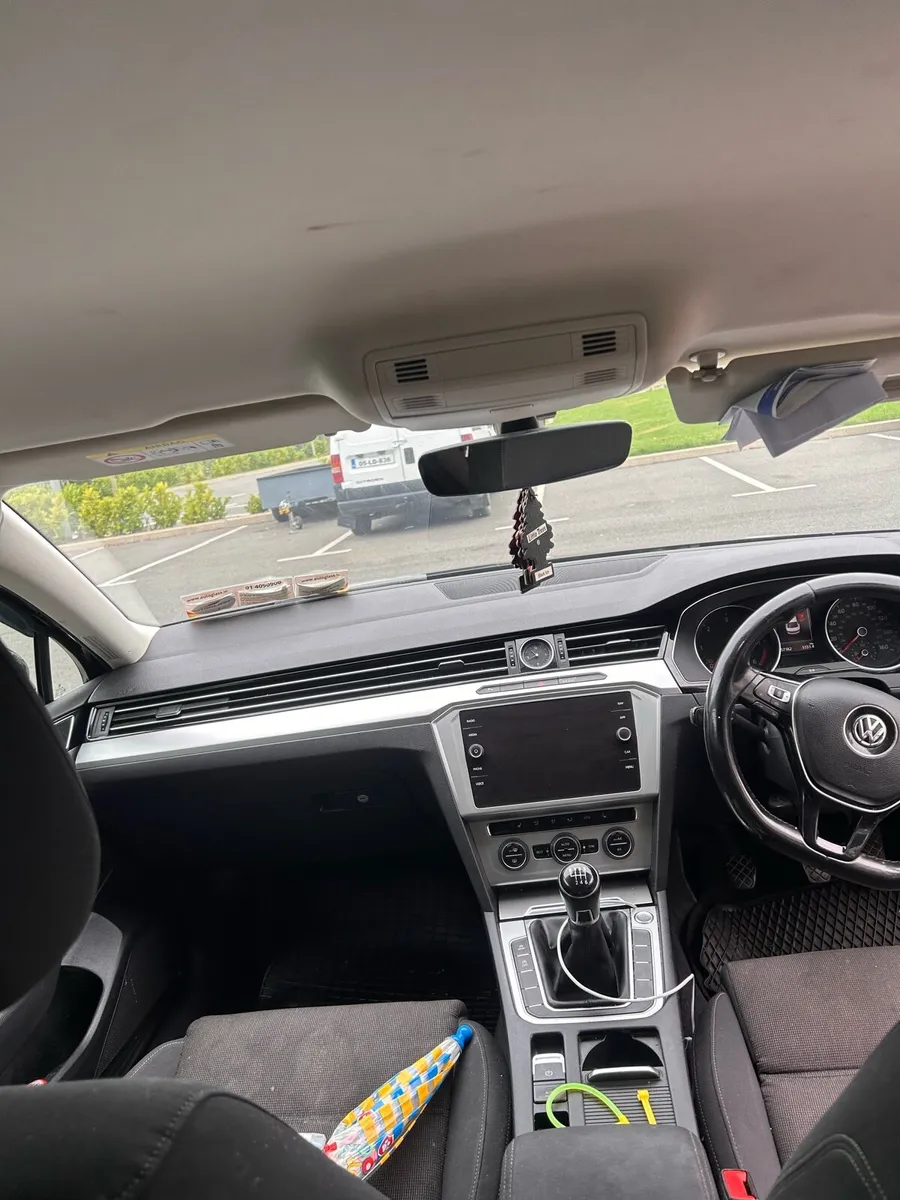 Volswagon Passat 2.0 tdi 2019 (may px) - Image 4