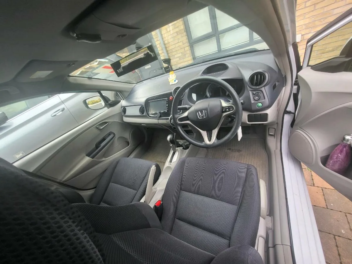 Car (Honda Insight) - Image 2